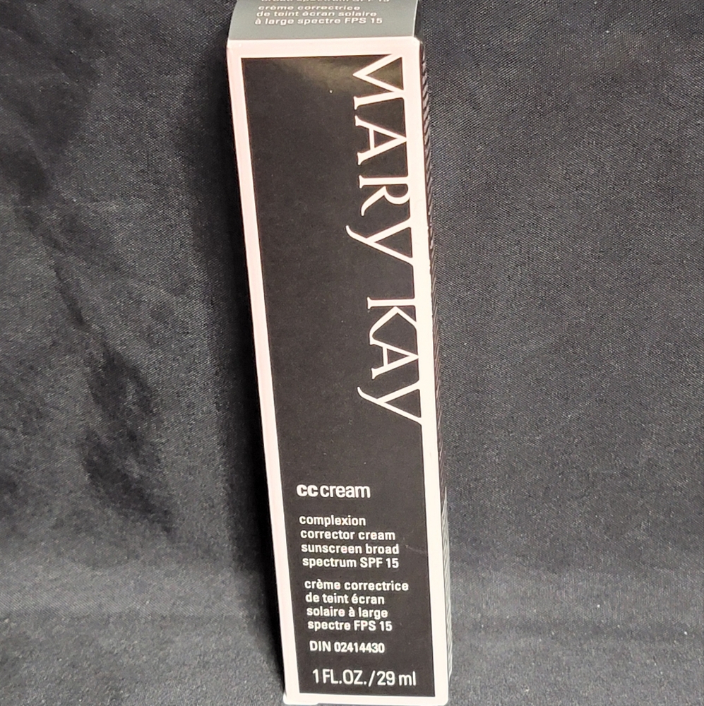 Mary Kay CC Cream Sunscreen Broad Spectrum SPF 15